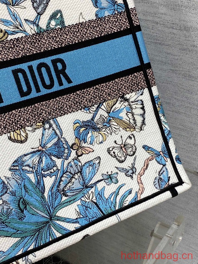 LARGE DIOR BOOK TOTE White and Pastel Midnight Blue Toile de Jouy Mexico Embroidery M1286ZE