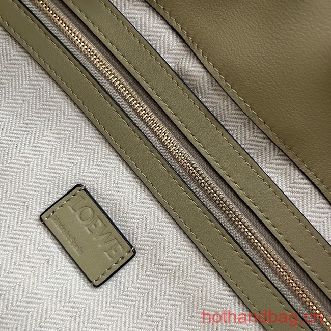 Loewe Original Leather Shoulder bag 062350 light green