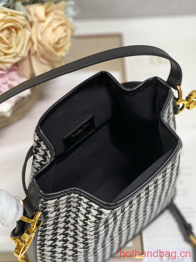MEDIUM CEST DIOR BAG Black and White Houndstooth Embroidery Natural Cannage M2271UB