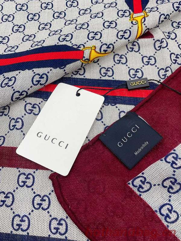Gucci Scarf GUC00324