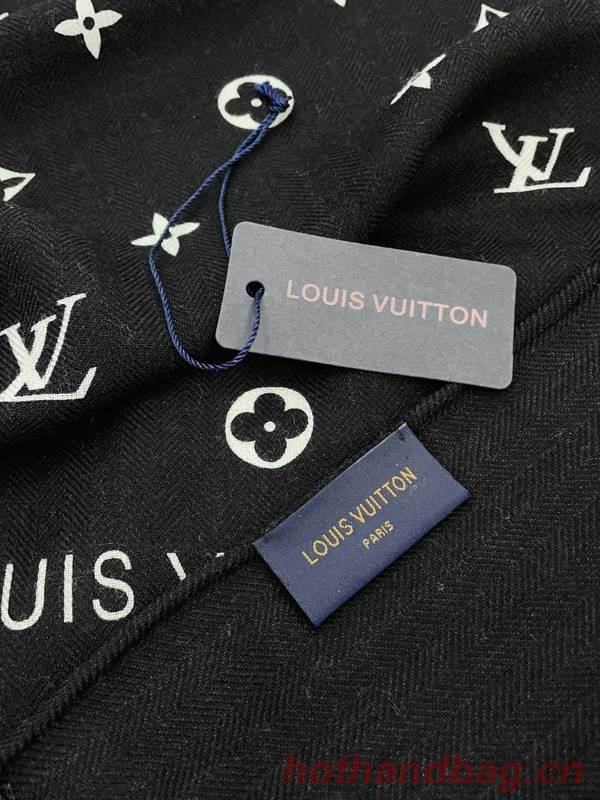 Louis Vuitton Scarf LVC00395