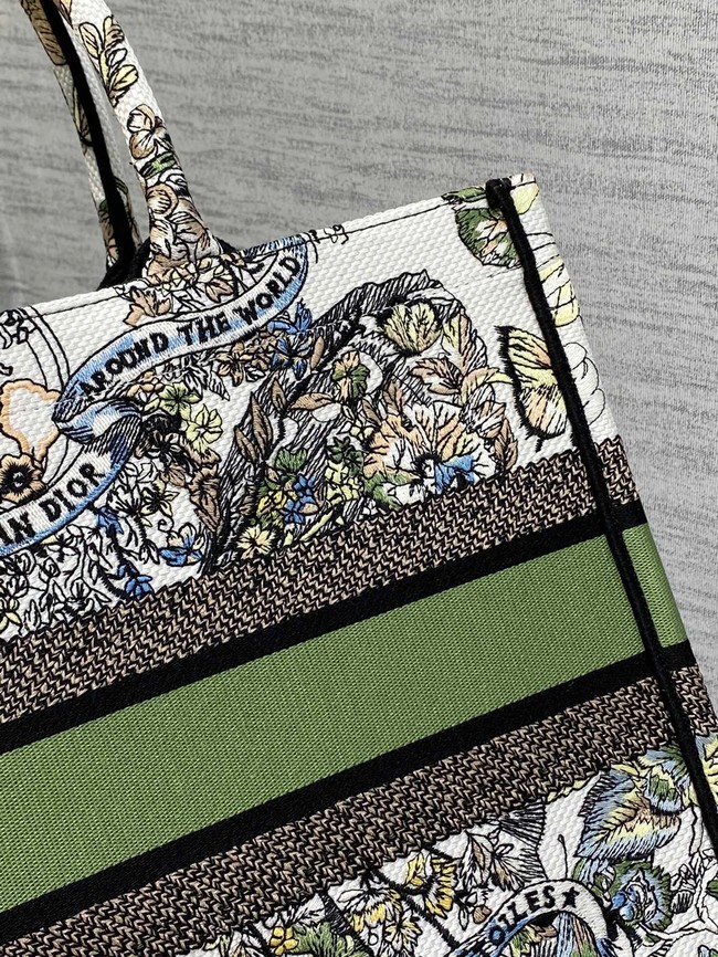 DIOR BOOK TOTE White and green Butterfly Around The World Embroidery M1296ZE