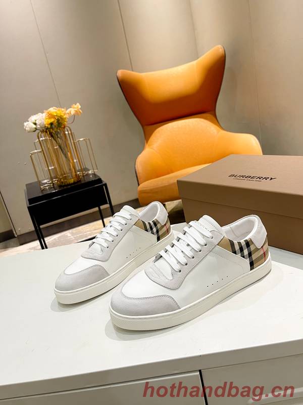 Burberry Shoes BBS00004