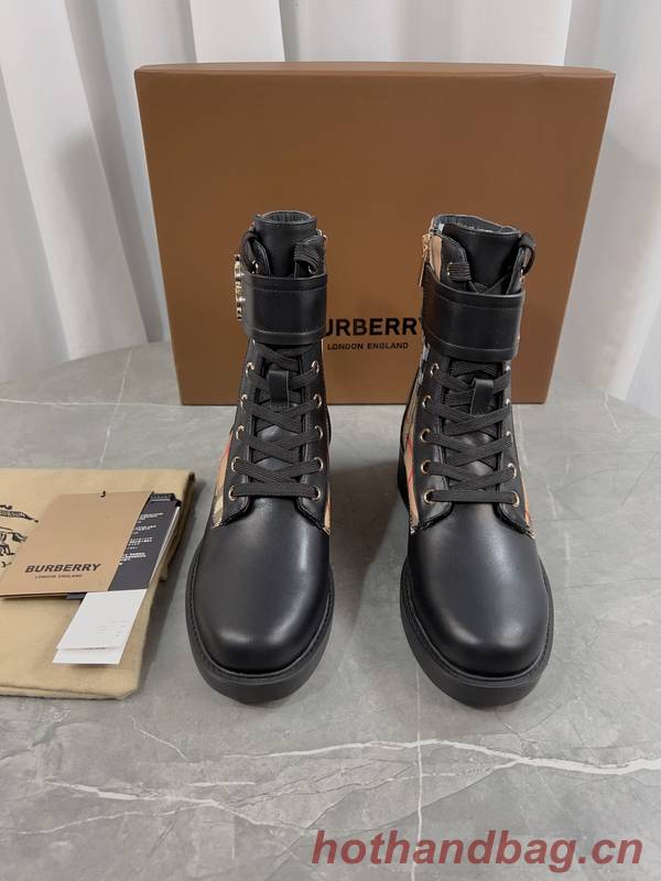 Burberry Shoes BBS00015