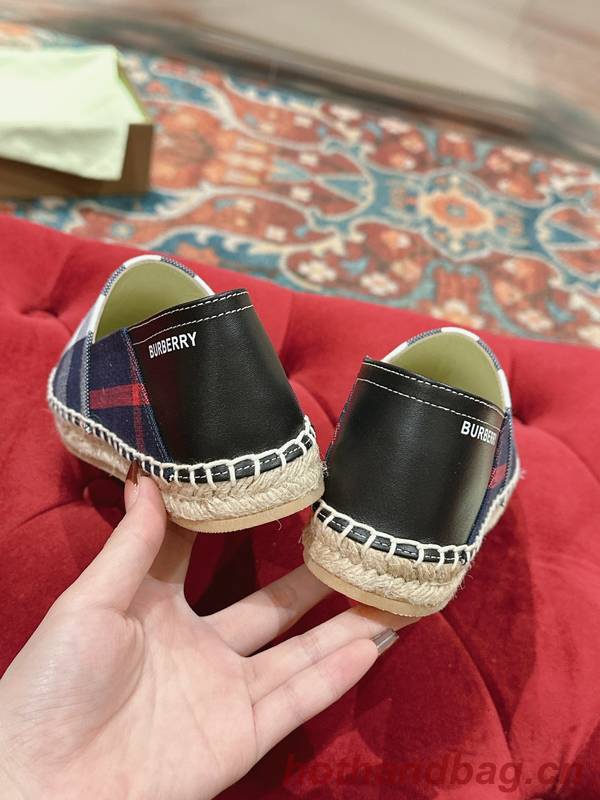 Burberry Shoes Couple BBS00041
