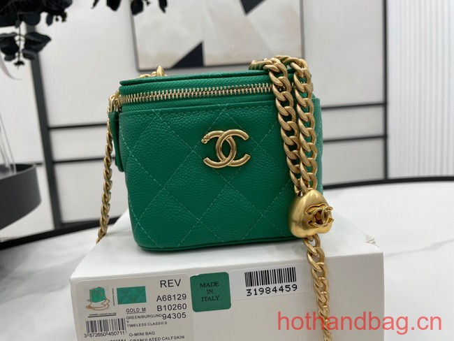 Chanel NANO CLUTCH WITH CHAIN A68129 GREEN
