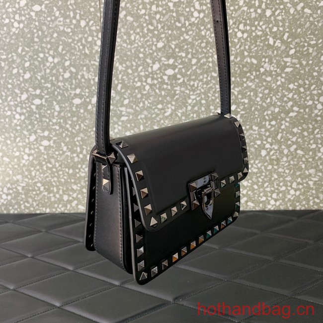 VALENTINO GARAVANI ROCKSTUD23 Small calfskin bag ZS098 black