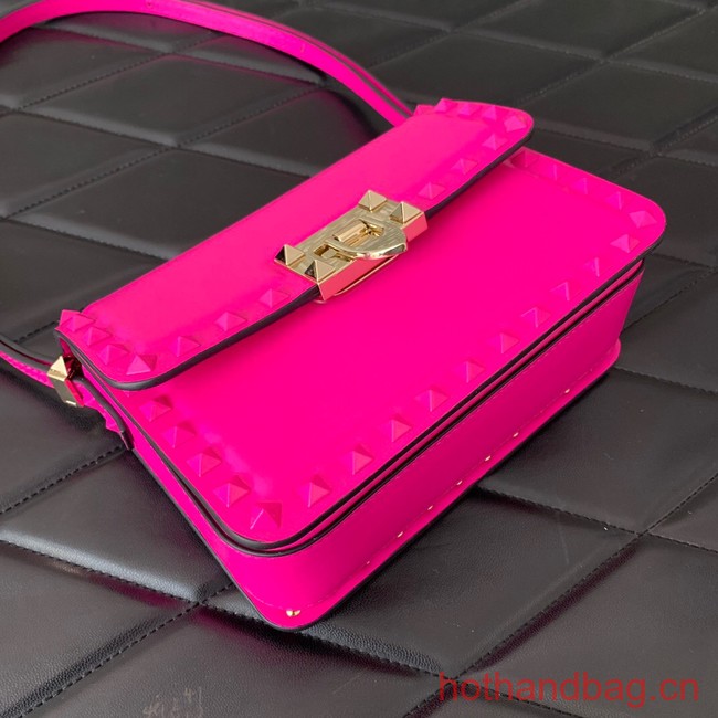 VALENTINO GARAVANI ROCKSTUD23 Small calfskin bag ZS098 pink