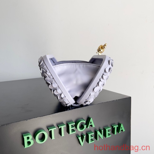 Bottega Veneta KnotIntreccio lamina leather 717622 Oyster