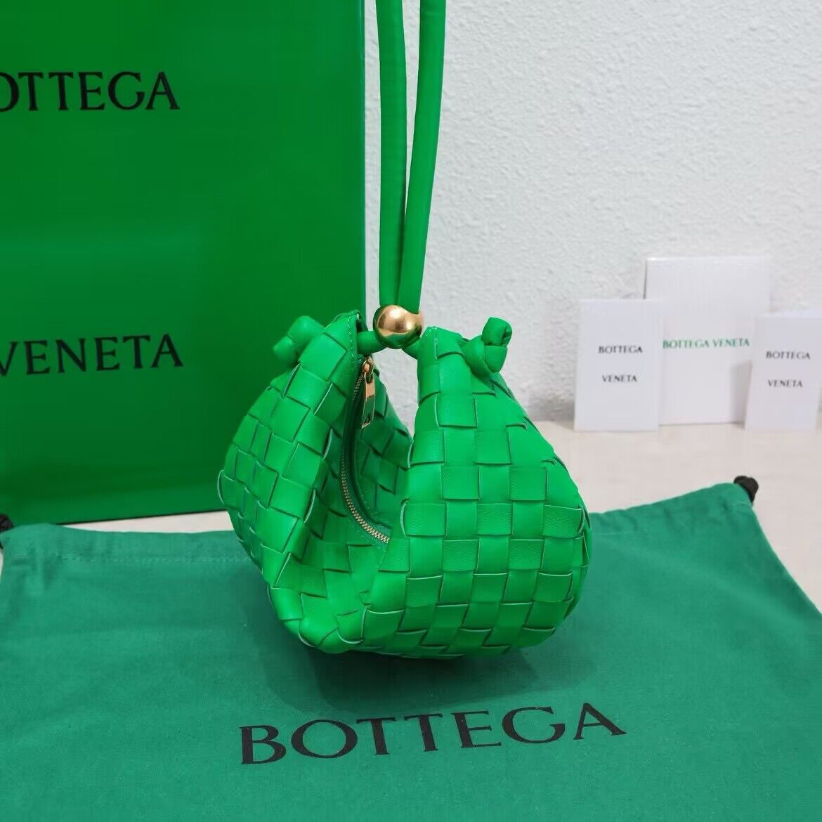Bottega Veneta Small Turn Pouch Bag 6699 Green