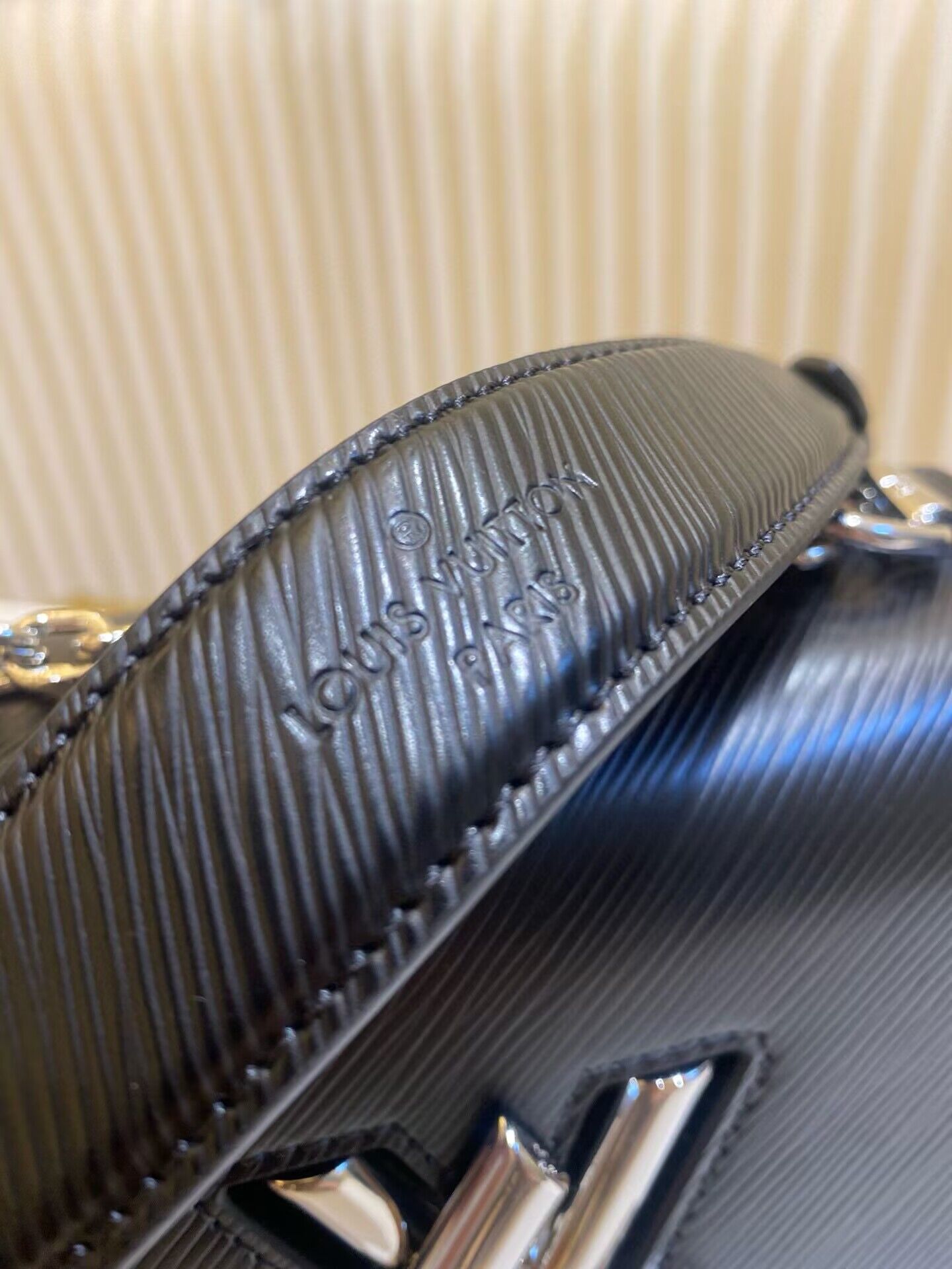 Louis Vuitton Epi Leather Twist PM M21119 Black Silver-Tone