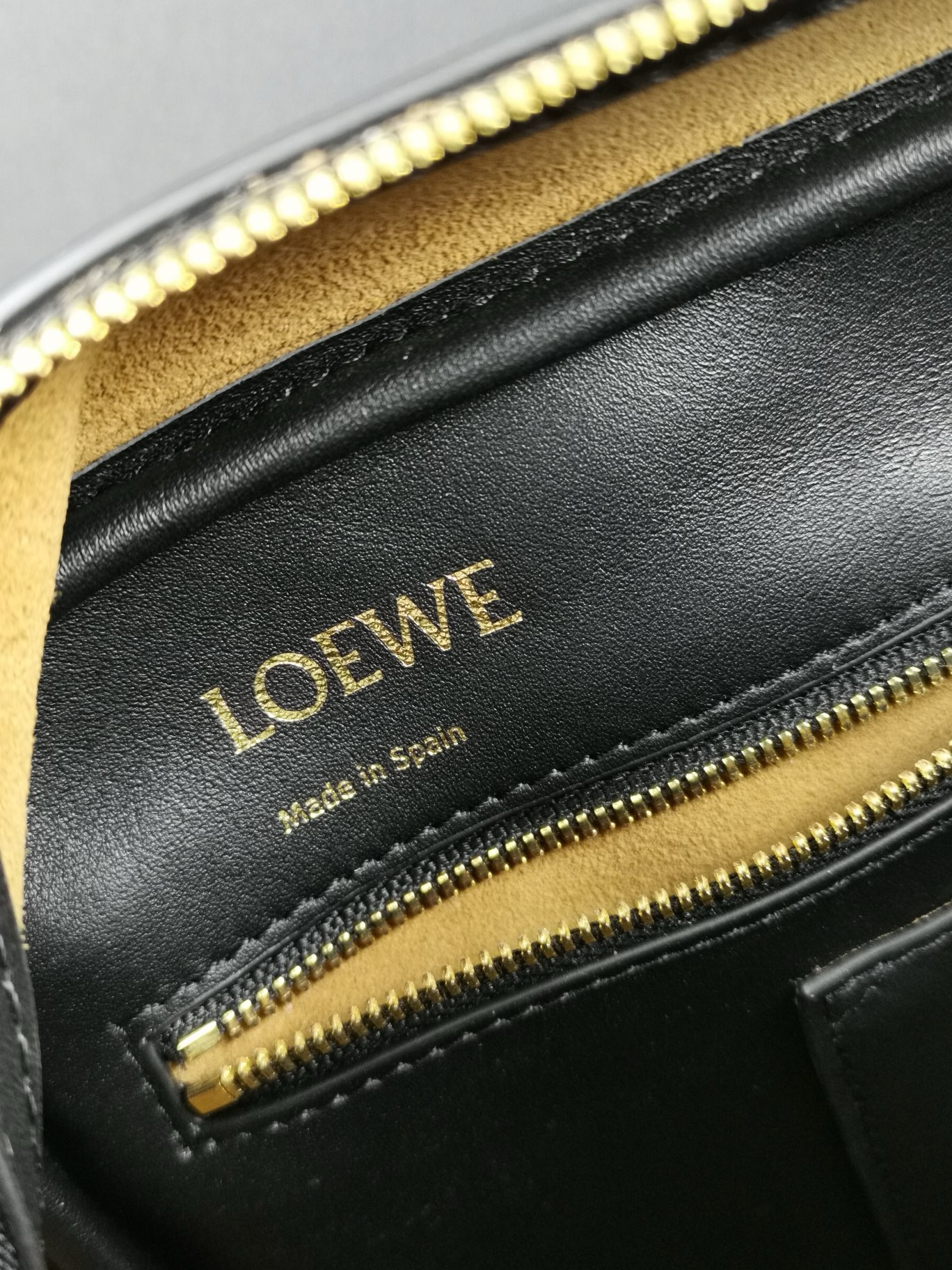 Loewe Original Leather tote 652388 black