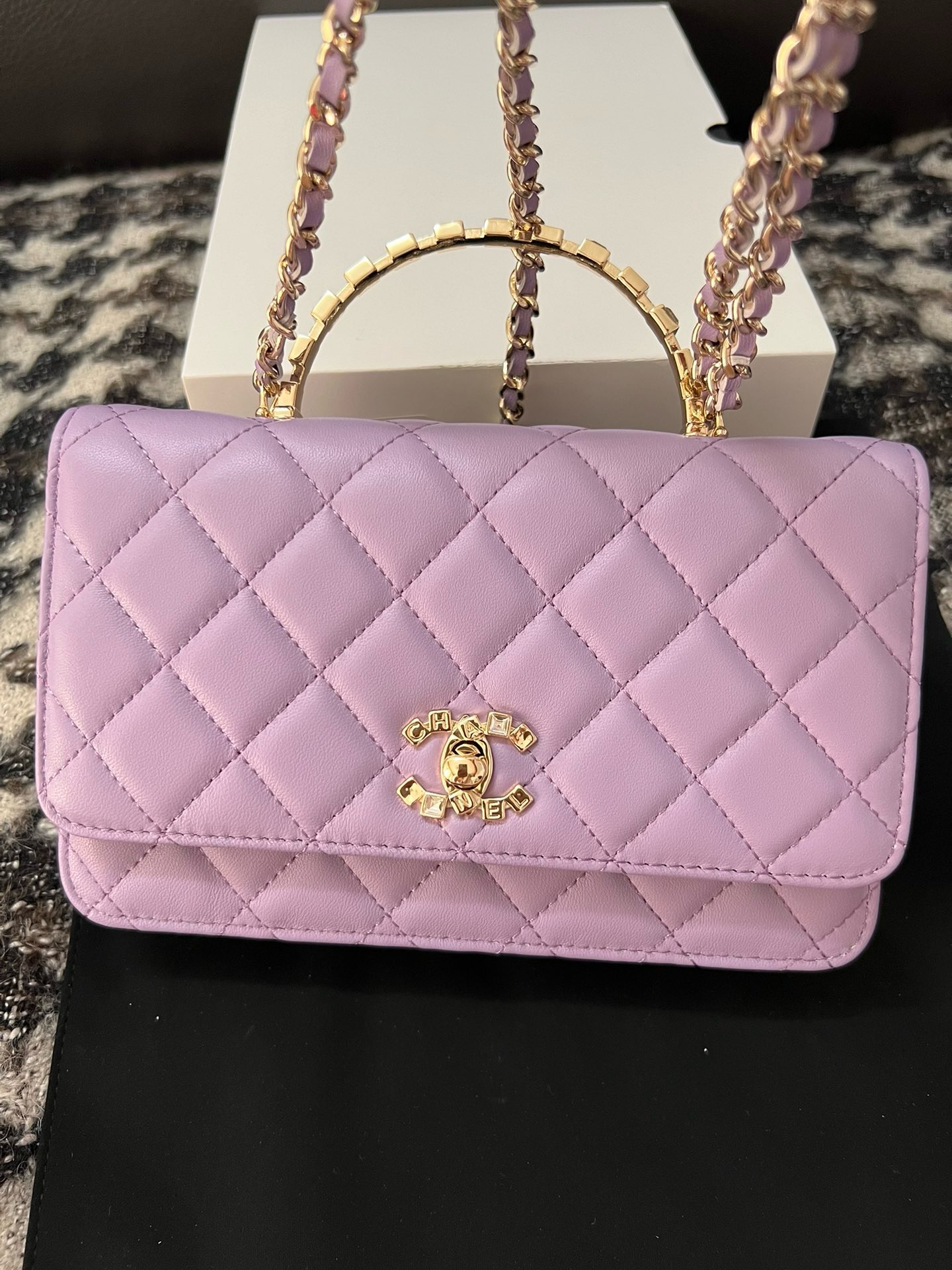 CHANEL FLAP PHONE HOLDER WITH CHAIN AB3566 Light purple