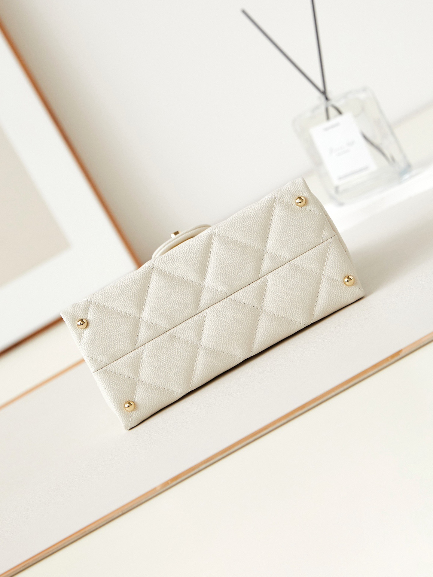 Chanel FLAP BAG WITH TOP HANDLE AS4711 WHITE