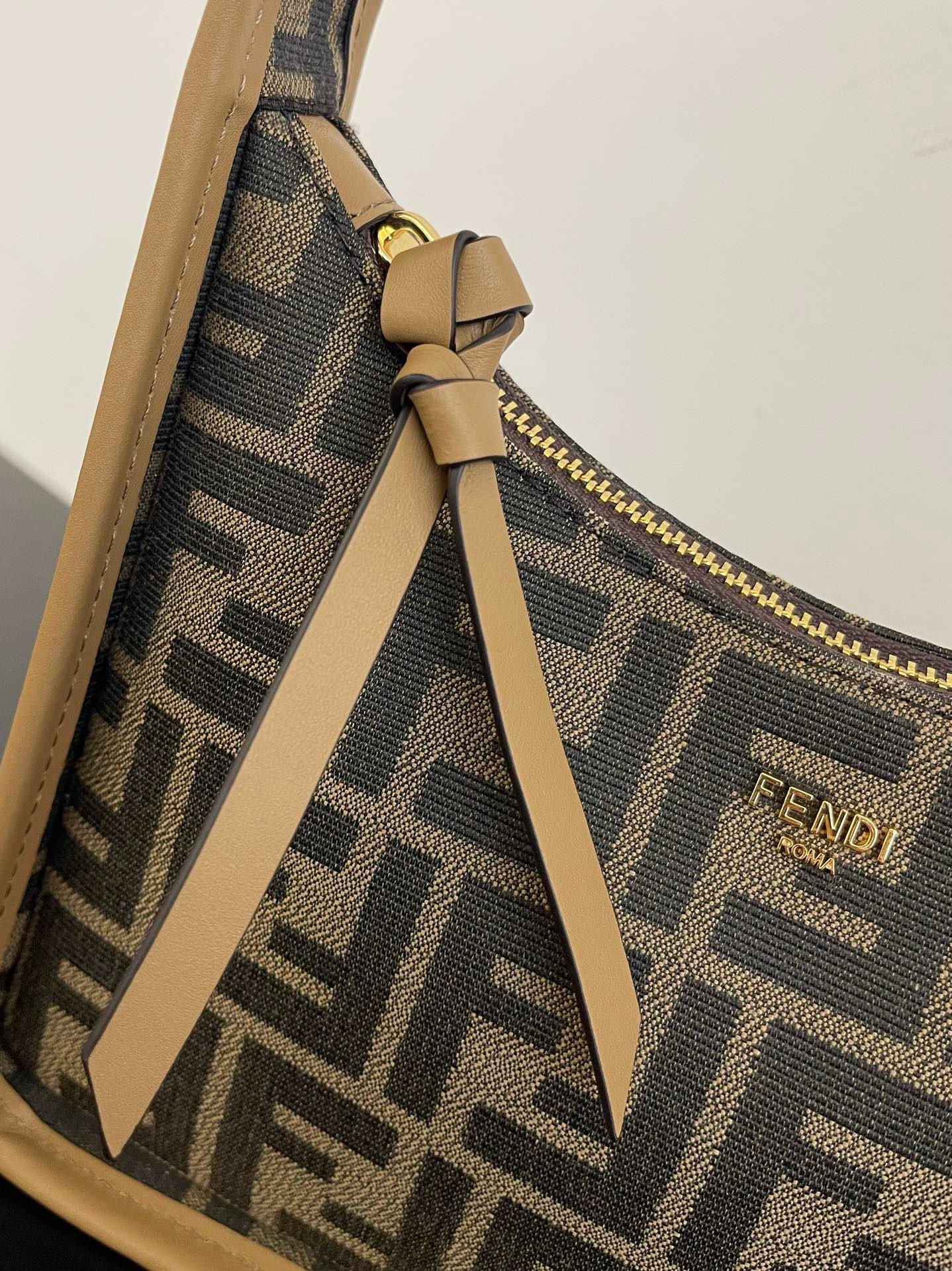 Fendi FF jacquard fabric bag F83283 brown