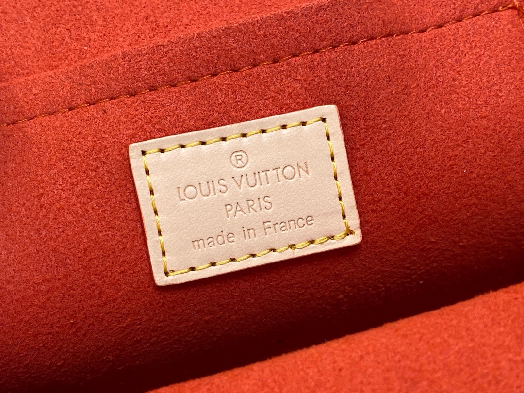 Louis Vuitton Alma Backpack M47132