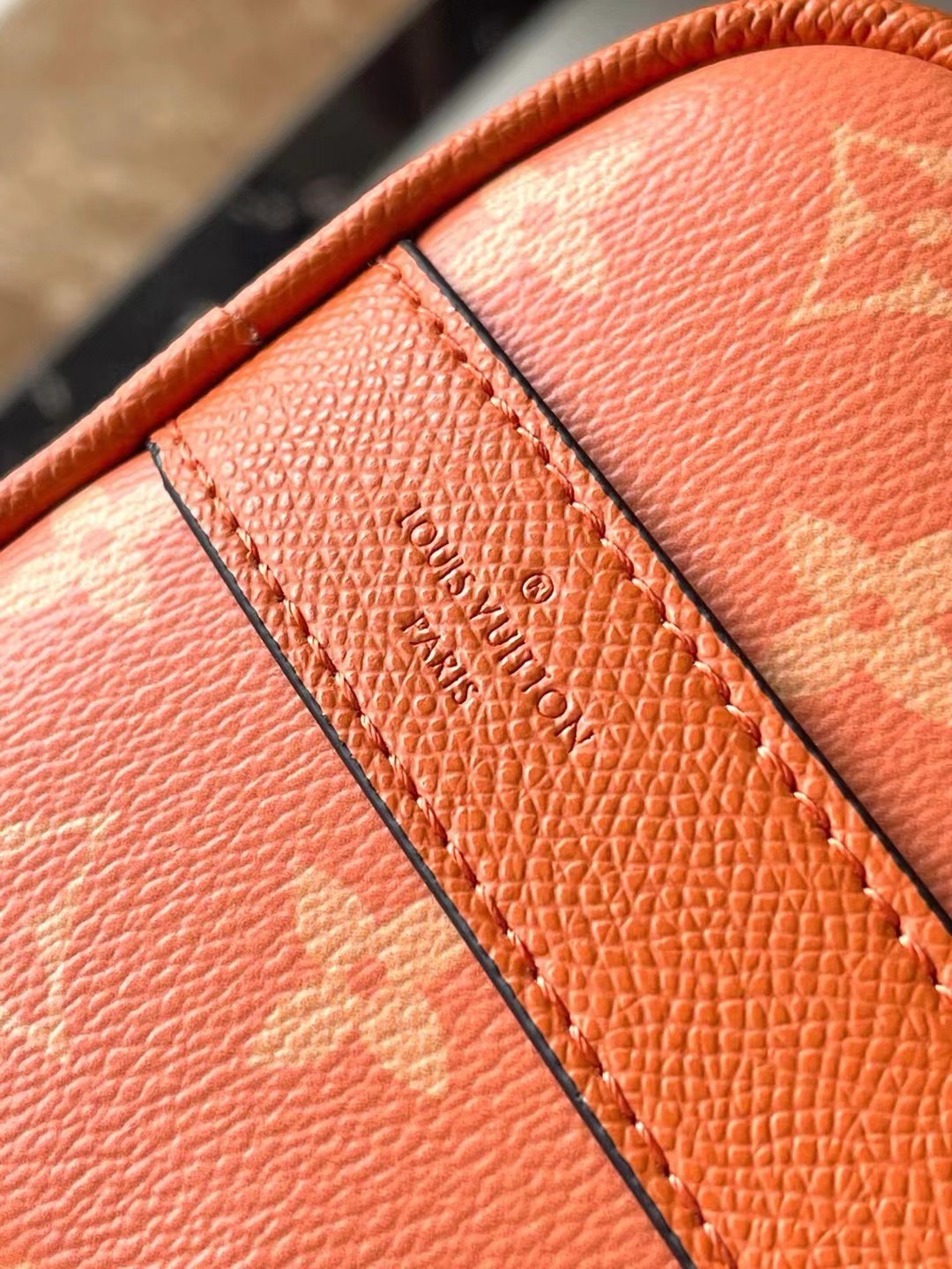 Louis Vuitton Keepall Bandouliere 25 M31044 Tangerine