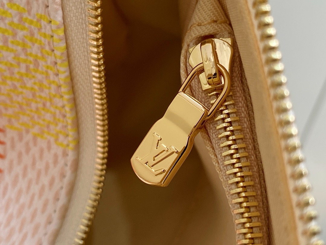 Louis Vuitton Pochette Accessoires N40642 Peach Pink