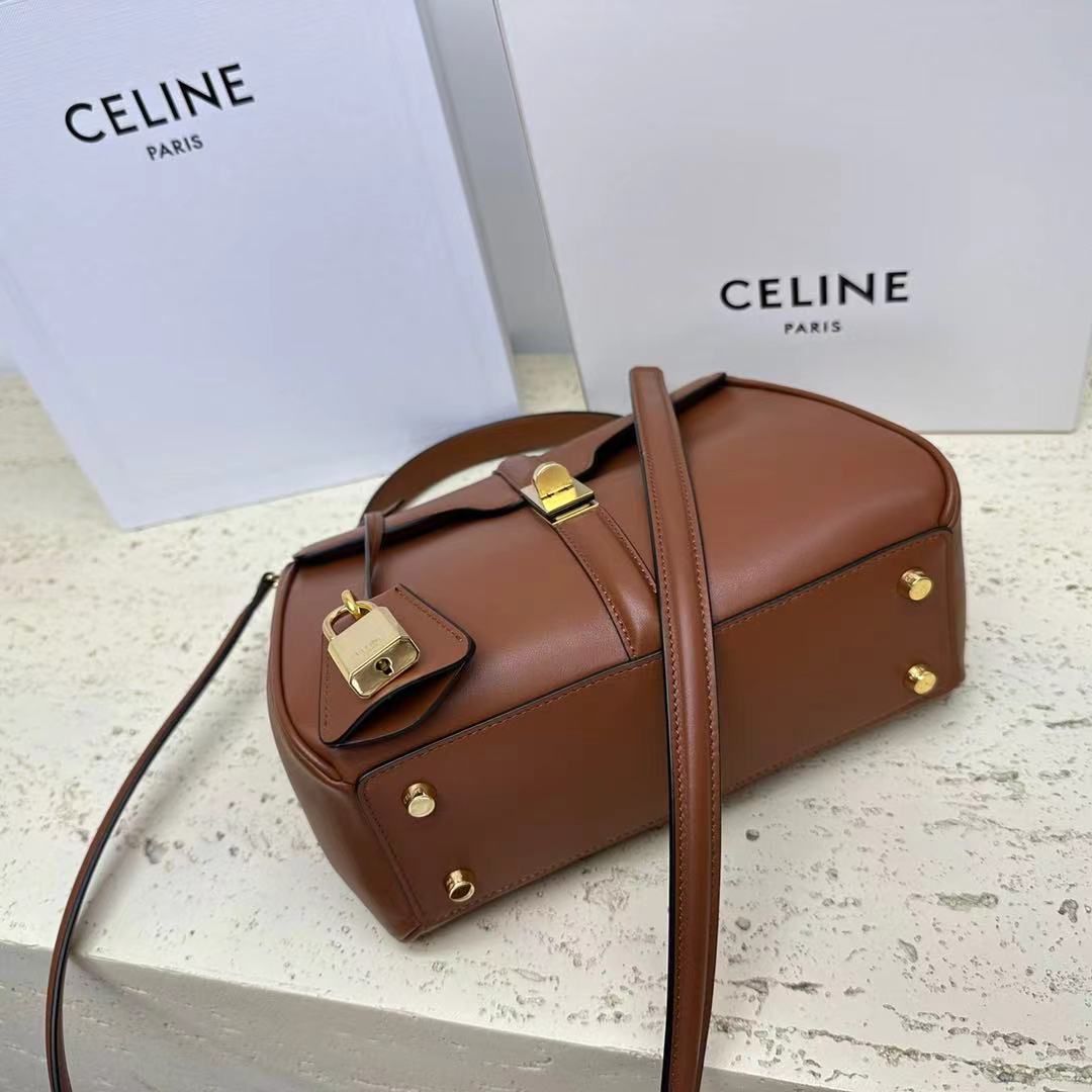 CELINE Medium 16 Original Leather Bag 188003 Brown