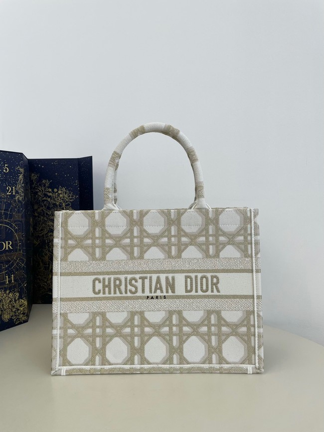 Medium Dior Book Tote White and Gold-Tone Macrocannage Embroidery M1296ZZ