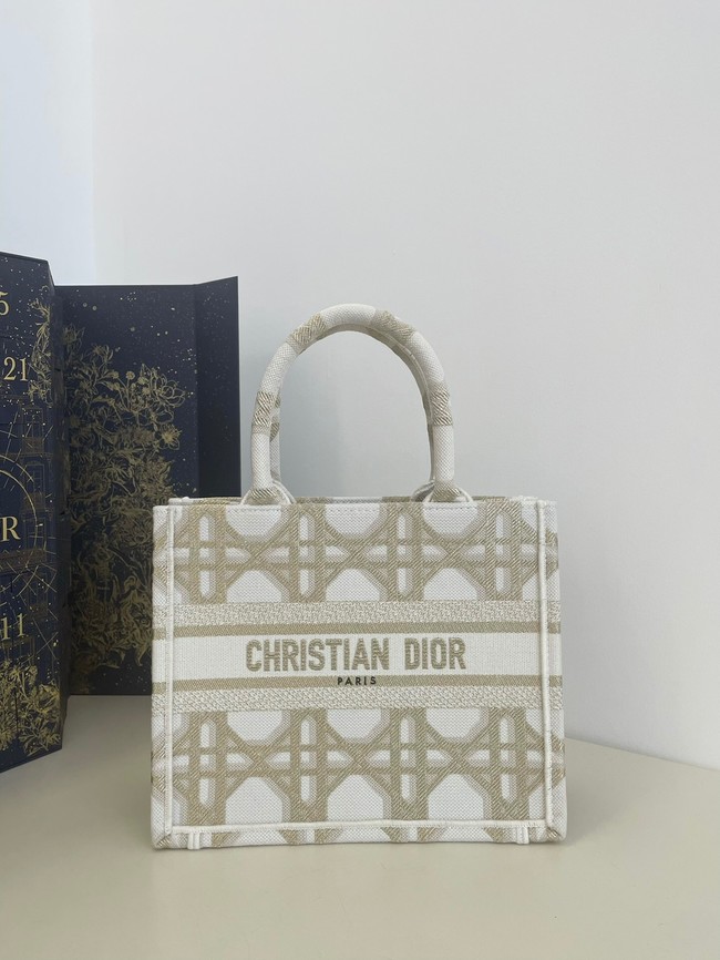 SMALL DIOR BOOK TOTE White and Gold-Tone Macrocannage Embroidery M1296ZRf