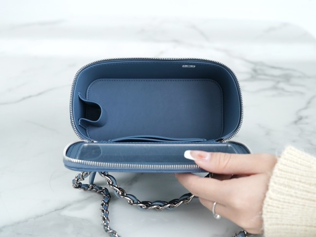 CHANEL 23K CLUTCH WITH CHAIN AP3768 blue