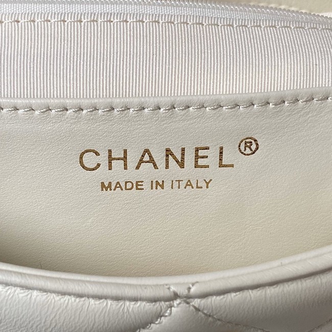 Chanel Shoulder Bag Lambskin & Gold-Tone Metal AS4754 white