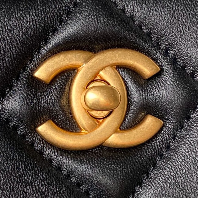 Chanel Shoulder Bag Lambskin & Gold-Tone Metal AS4777 black