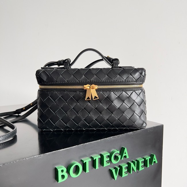 Bottega Veneta Vanity Case On Strap 789109 black