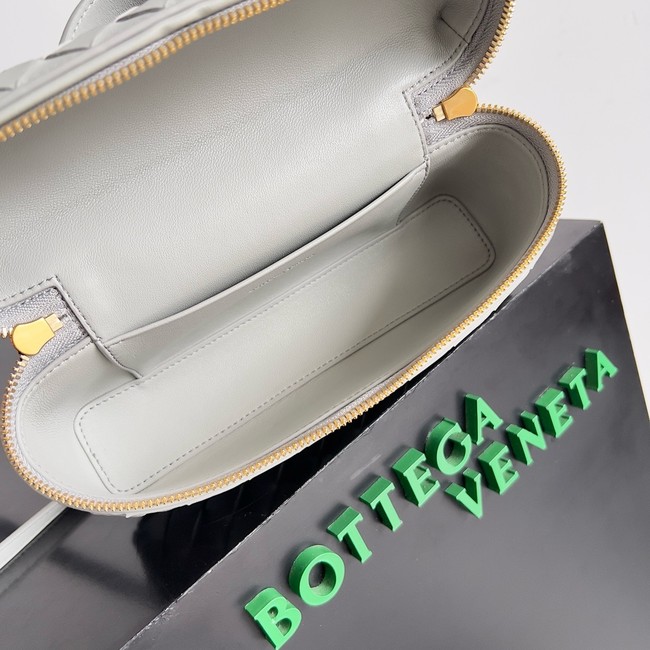 Bottega Veneta Vanity Case On Strap 789109 light gray