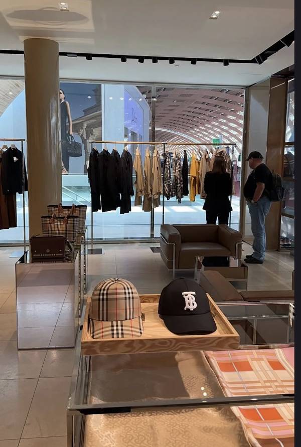 BurBerry Hat BUH00135 BurBerry Hat BUH00135