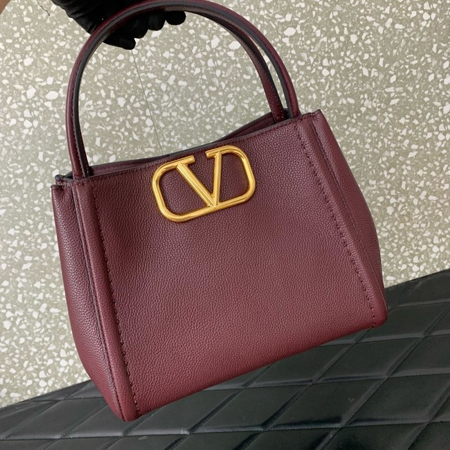 VALENTINO Alltime medium grain calfskin bag B0Q18 Wine