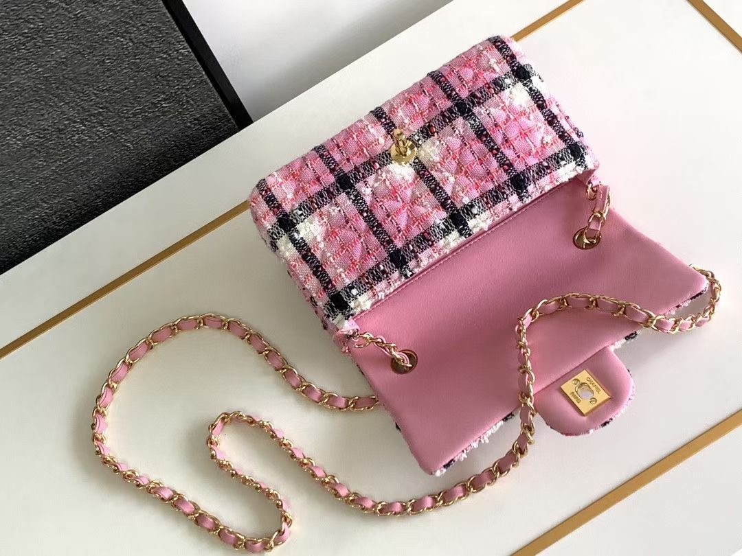 CHANEL MINI CLASSIC HANDBAG A69900 Pink& Navy Blue & White