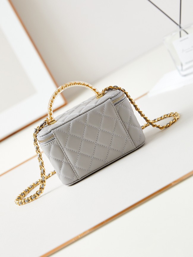 CHANEL MINI CLUTCH WITH CHAIN AP3820 light gray