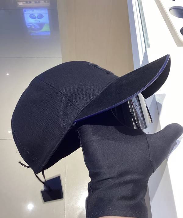 Fendi Hat FDH00076 Fendi Hat FDH00076