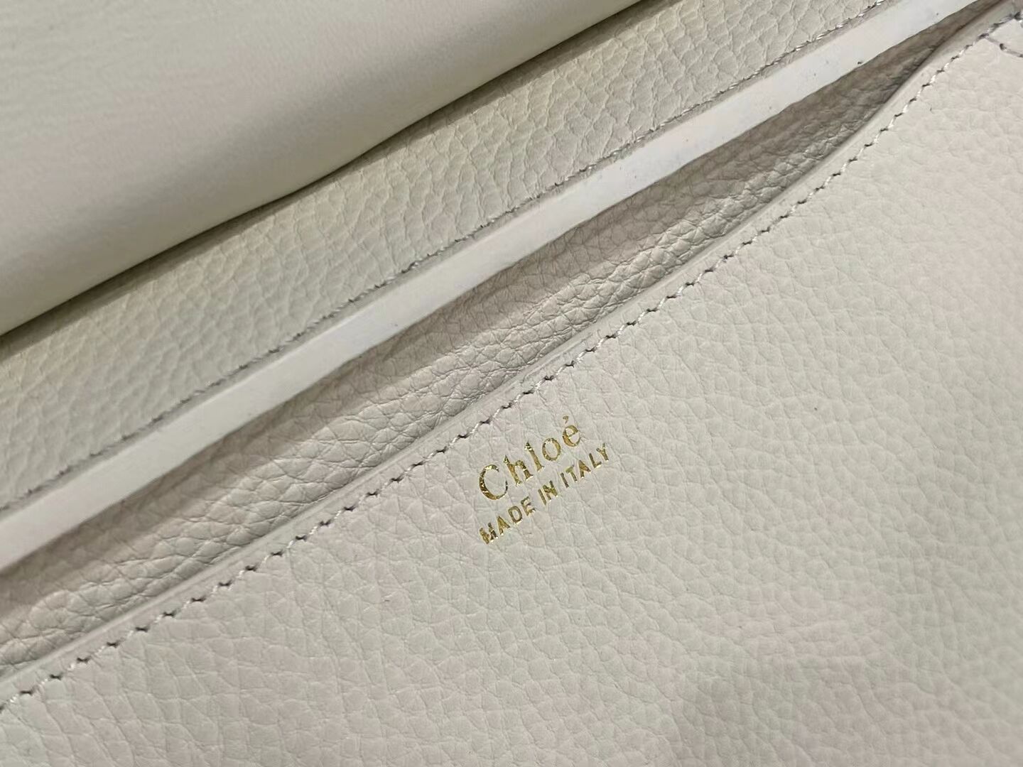 CHLOE Small leather shoulder bag CL225156 cream CHLOE Small leather shoulder bag CL225156 cream