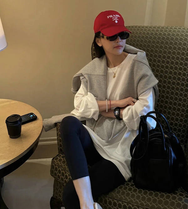 Prada Hat PRH00192-1 Prada Hat PRH00192-1