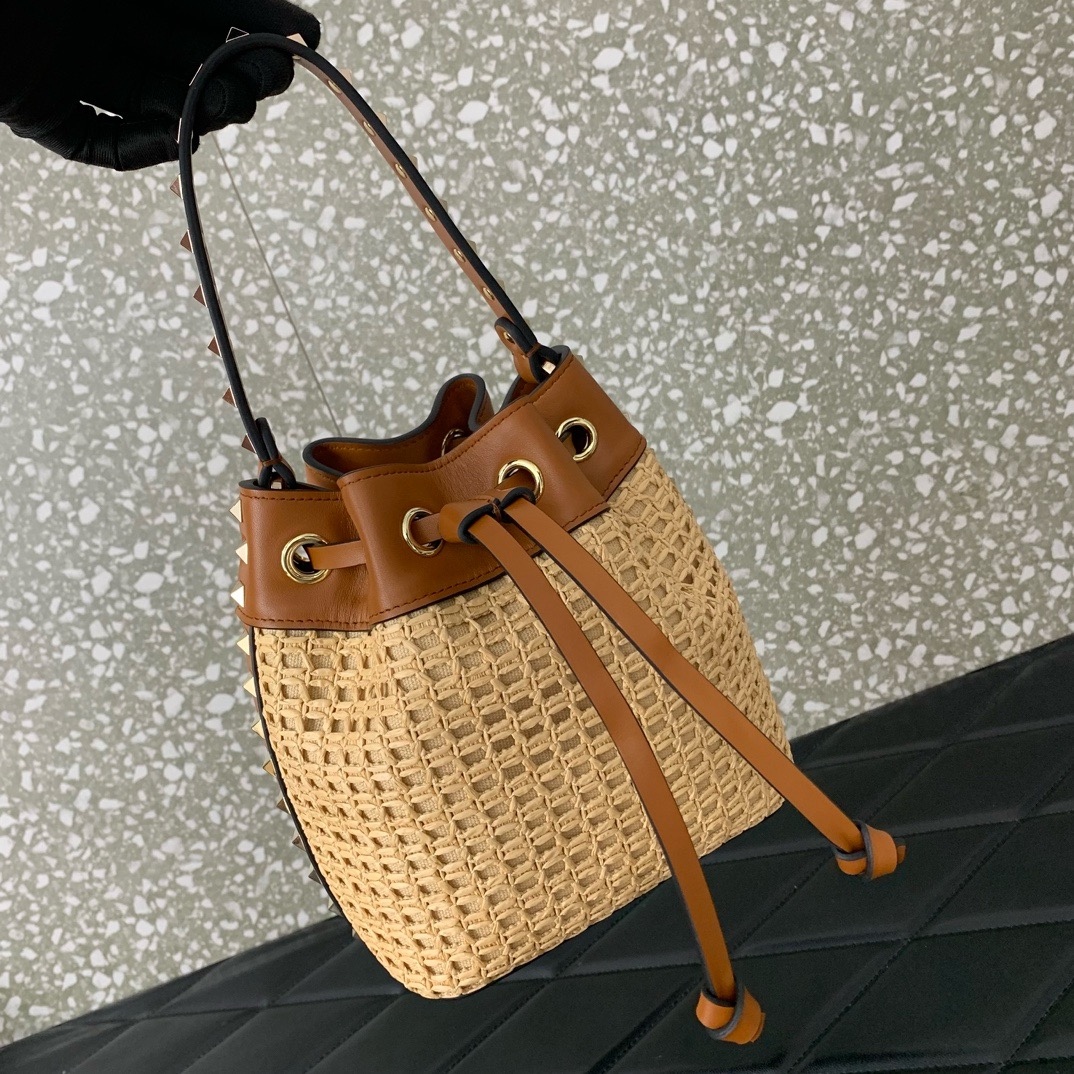 VALENTINO VLOGO SIGNATURE RAFFIA Mini Bucket Bag 03191 brown