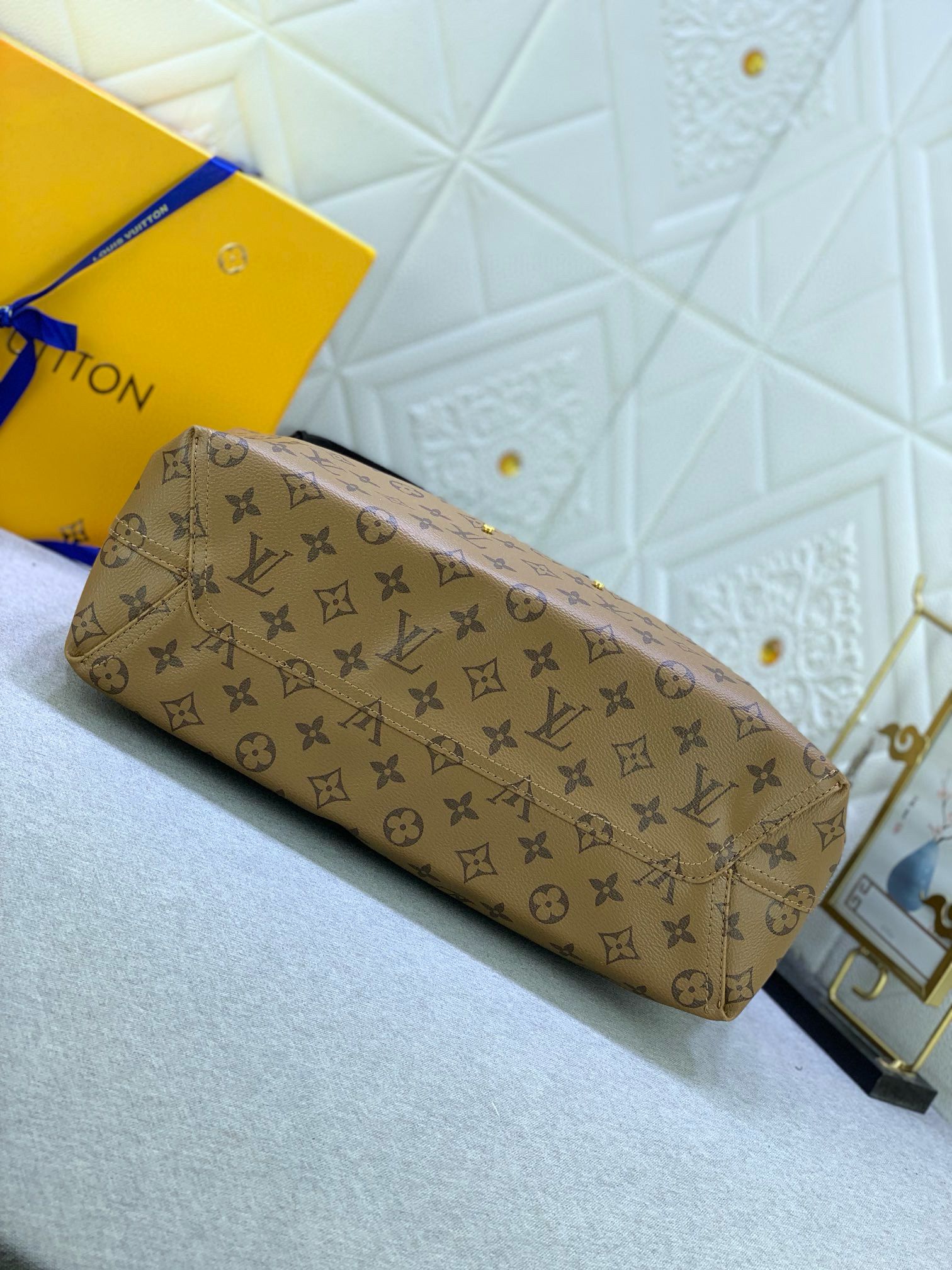 Louis Vuitton Monogram Reverse Atlantis GM Bag M46816 OR M46817 Light Brown