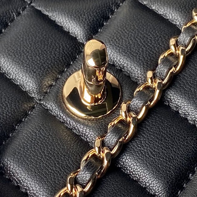 CHANEL CLUTCH WITH CHAIN AP3797 black