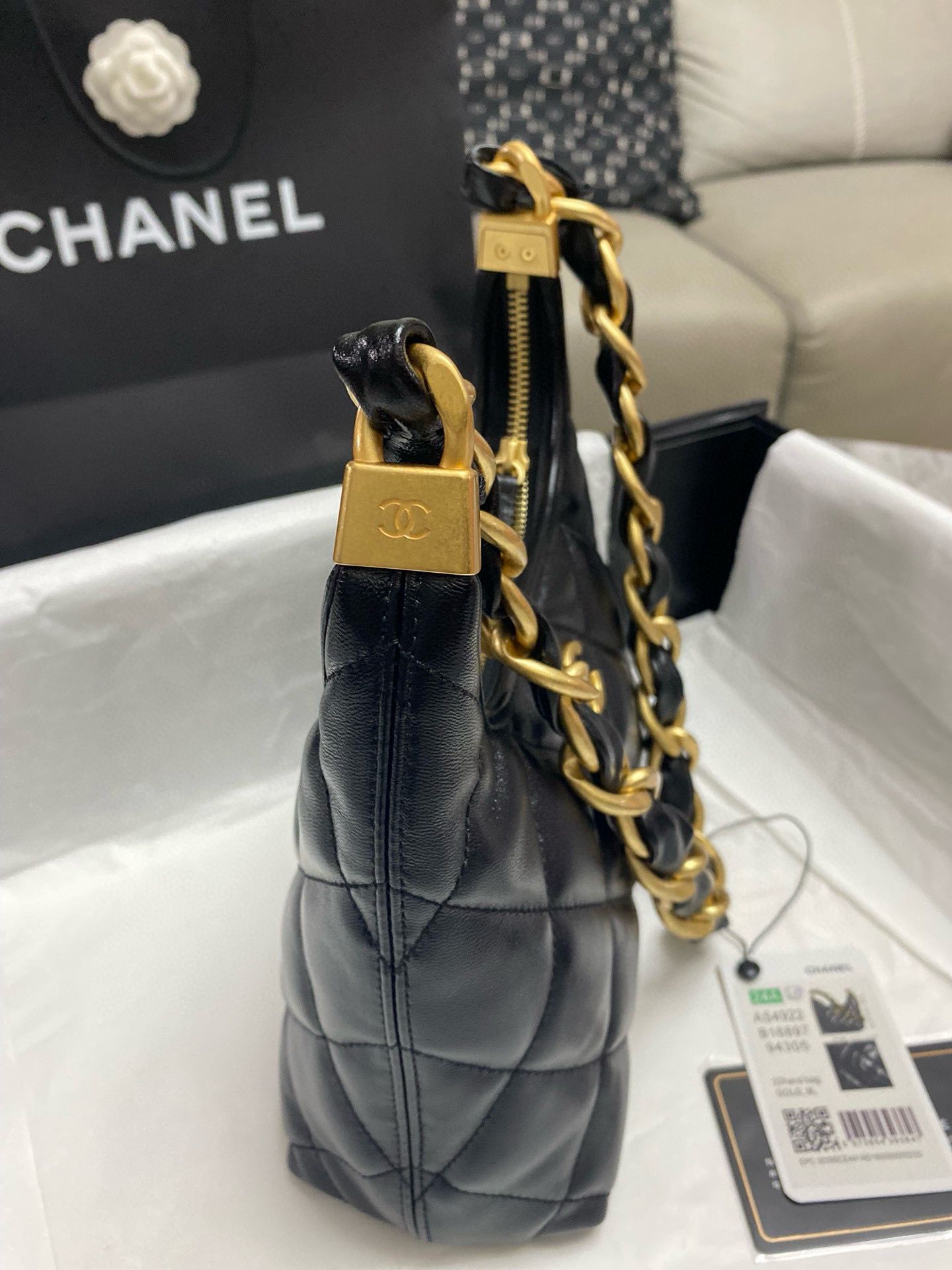 Chanel 24A Original Leather Hobo Bag AS4922  AS4923 Black