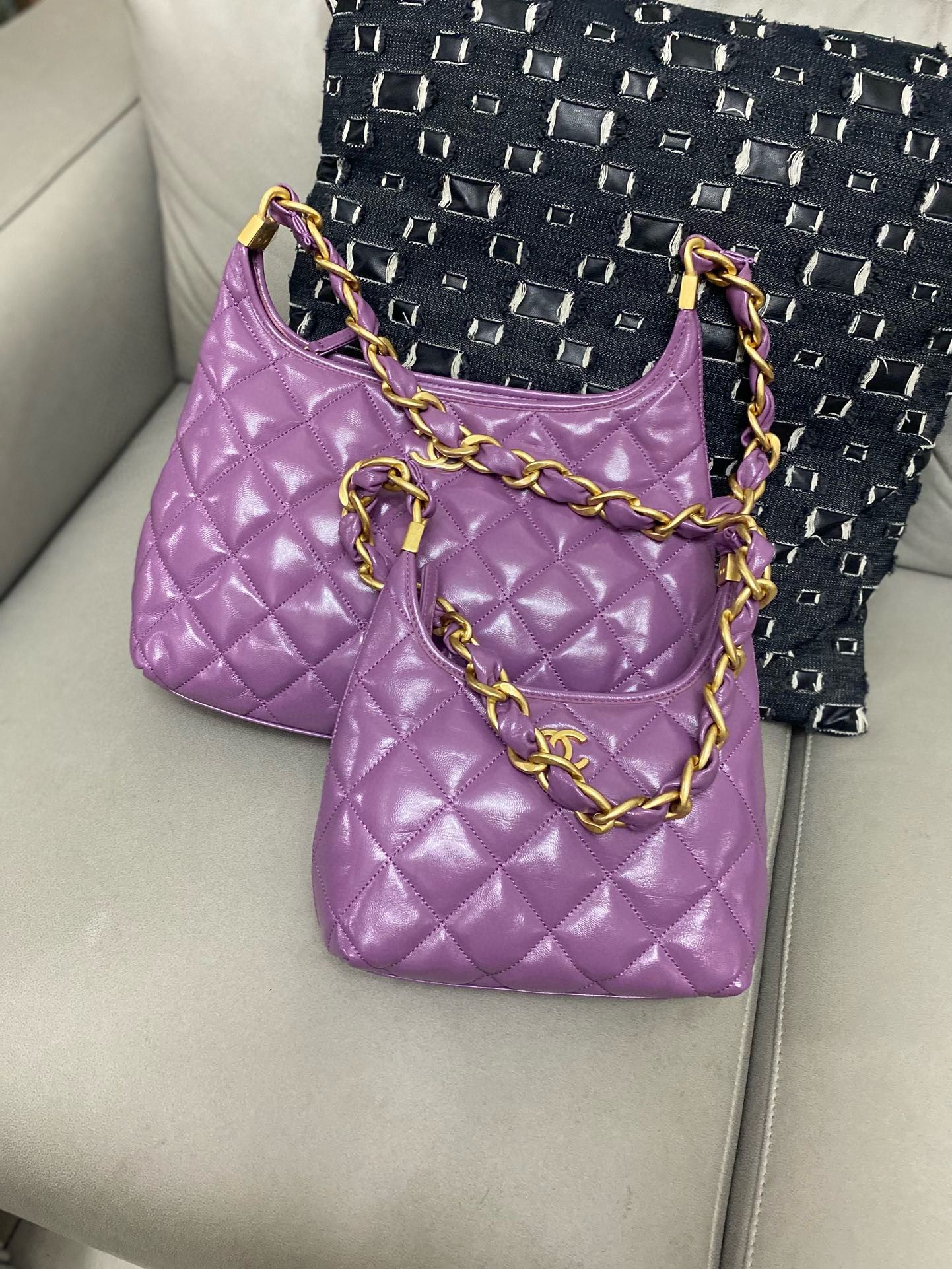Chanel 24A Original Leather Hobo Bag AS4922 AS4923 Purple