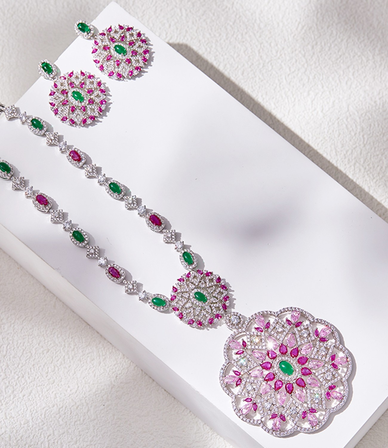 BVLGARI NECKLACE&Earrings CE14480
