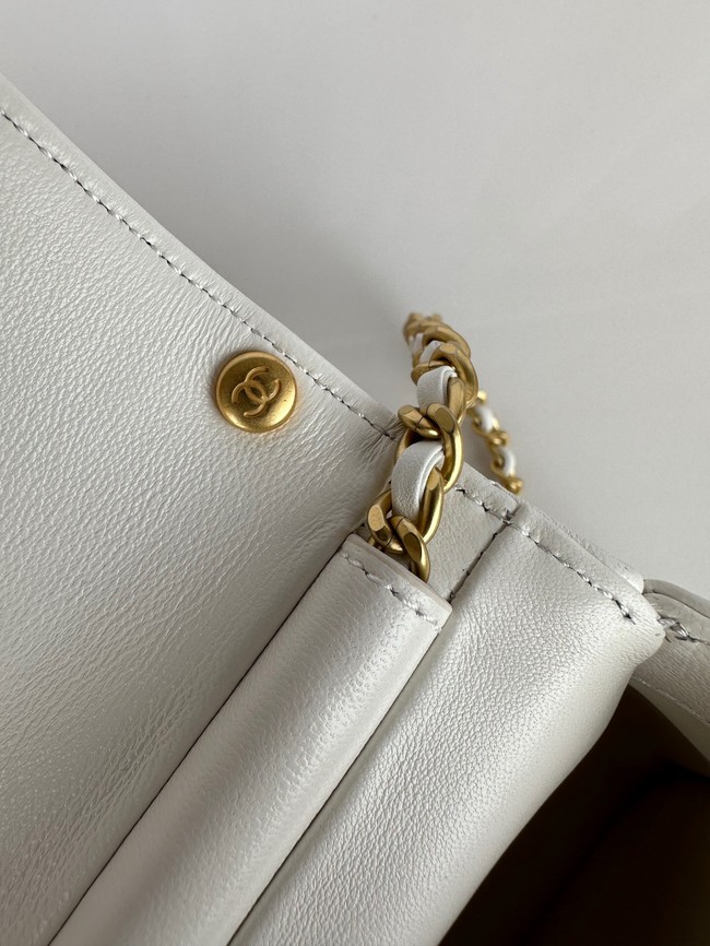 Chanel MINI FLAP BAG AS4986 white