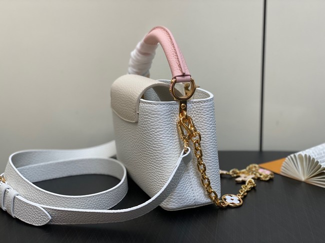 Louis Vuitton Capucines Mini M22916 white