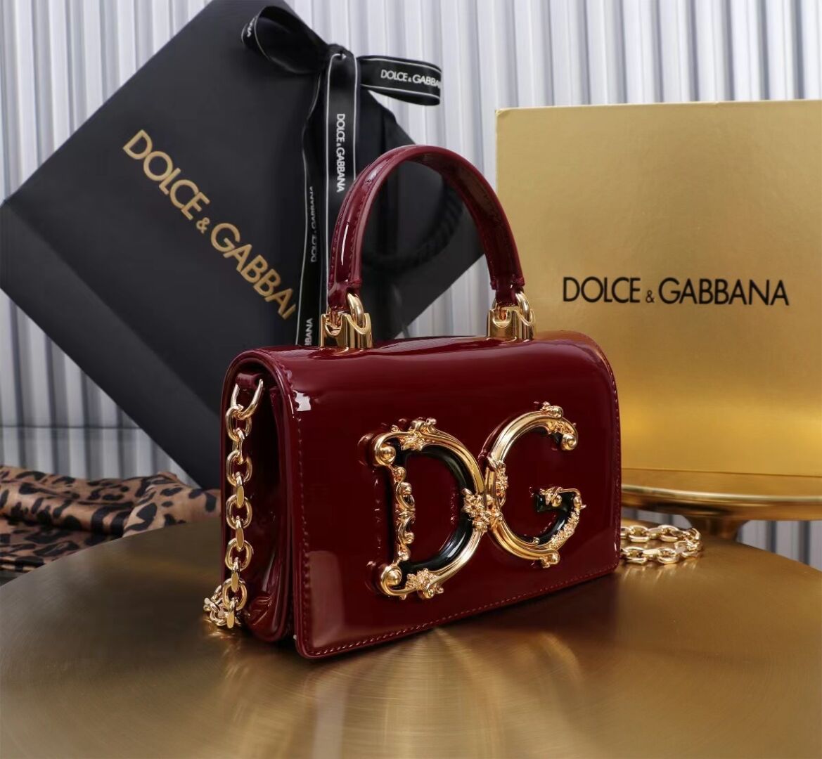 Dolce & Gabbana Patent leather Shoulder Bag G6504 red