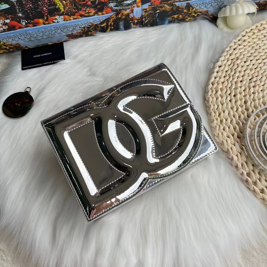 Dolce & Gabbana Patent leather Shoulder Bag G6551 silver