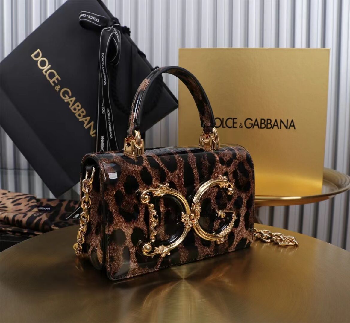 Dolce & Gabbana Patent leather Shoulder Bag G6504 black&brown