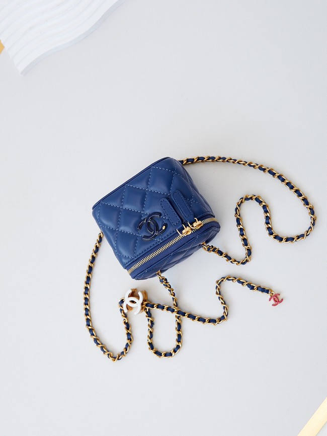 CHANEL CLUTCH WITH CHAIN AP3941 dark blue