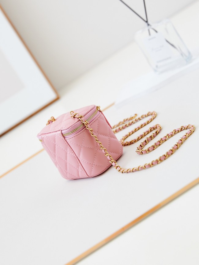 CHANEL CLUTCH WITH CHAIN AP3941 pink